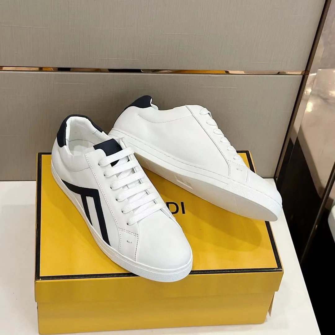 Factory price: 380💰 Fendi men's sports shoes - top version. In the corner, there is no limit to expression, highlighting the FF element cowhide to highlight personality, walking well! The shoe mouth is embossed with brand letters with a cowhide label. Cowhide upper + cowhide stitching mesh lining + T men's men's shoes 💰U outsole Size: 38-44, (customized at 45)